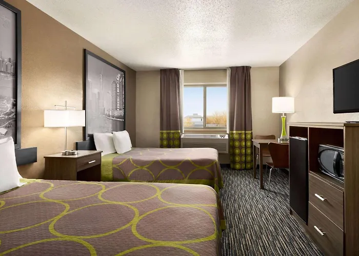 Super 8 By Wyndham I-55 N/chicago Joliet