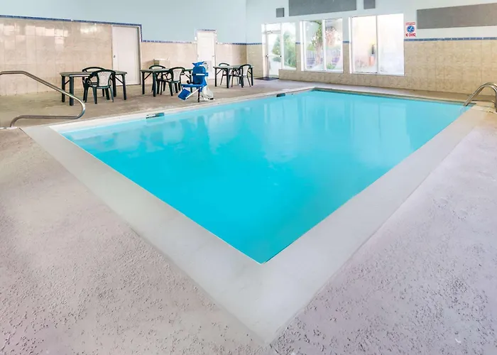 Hotel Super 8 By Wyndham I-55 N/chicago 2*