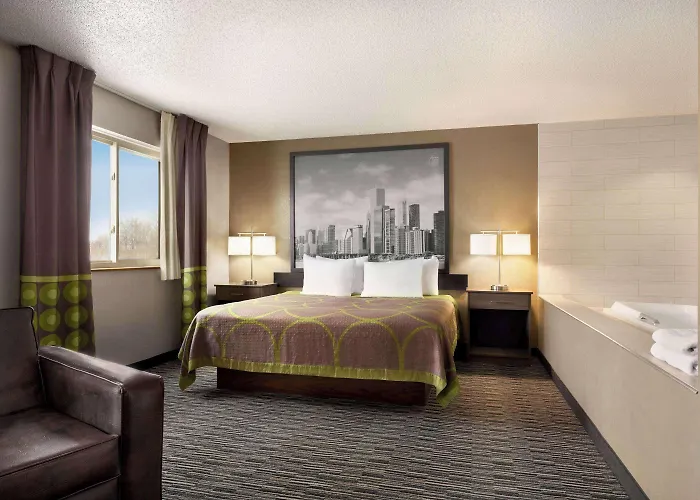 Hotel Super 8 By Wyndham I-55 N/chicago Joliet