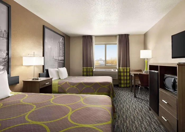 Super 8 By Wyndham I-55 N/chicago 2*