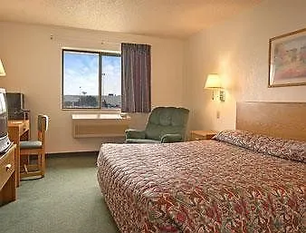 Super 8 By Wyndham I-55 N/chicago Joliet